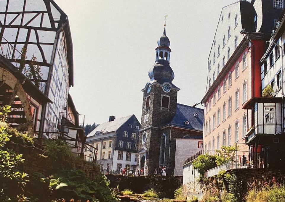 Hueftgold Schlafen & Wohnen Apartment Monschau Exterior foto