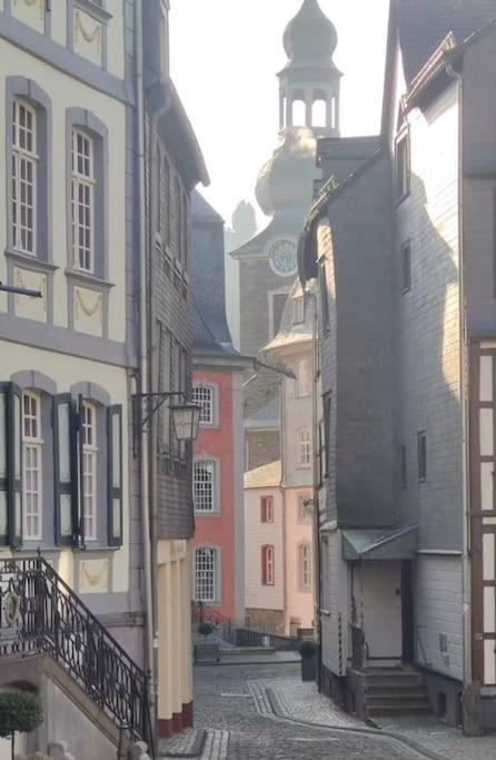 Hueftgold Schlafen & Wohnen Apartment Monschau Exterior foto